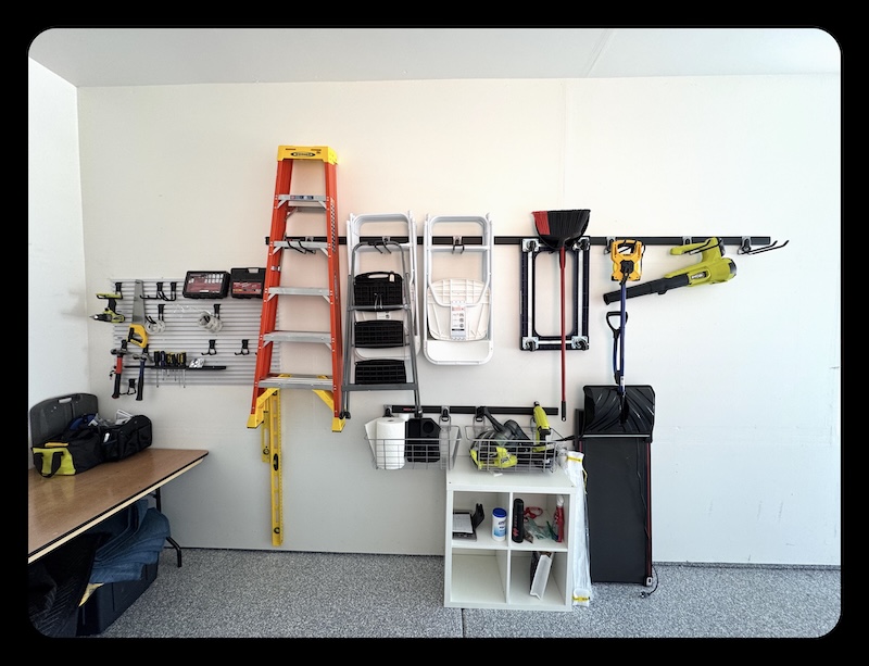 Organized garage shelves